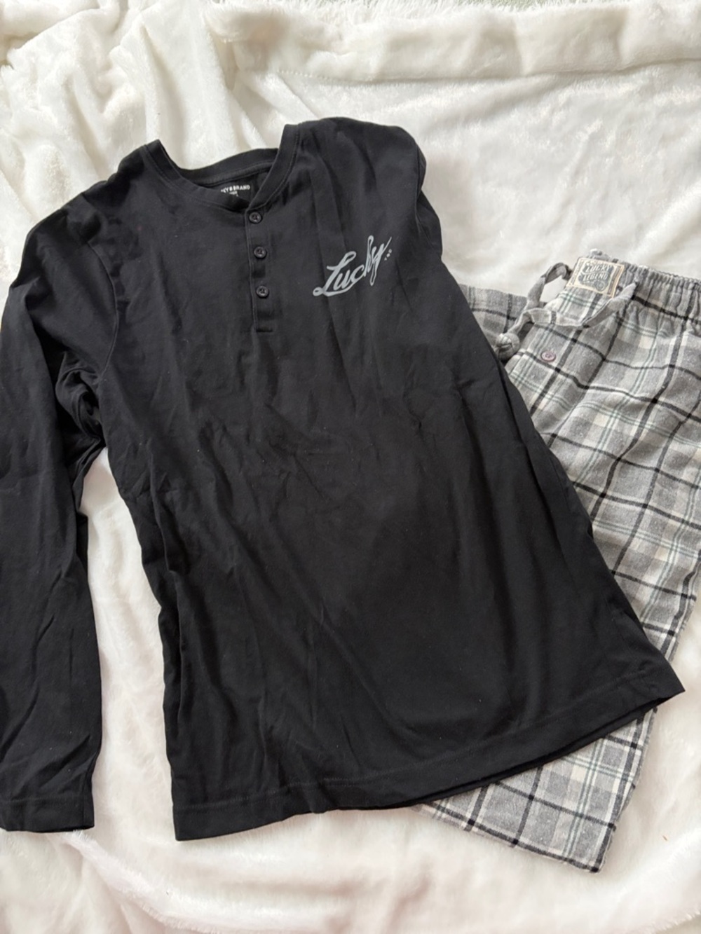 Men Lucky Brand Black Long-Sleeve Henley with Script Chest Logo Pajama Set